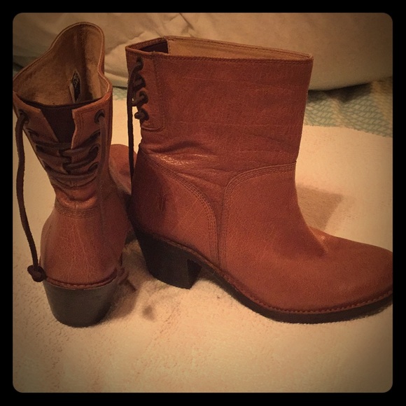 Frye Shoes - Frye Carmen booties